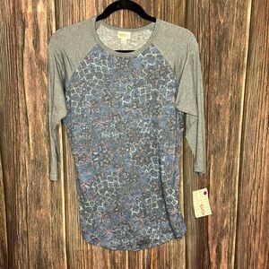 LuLaRoe Randy Raglan 3/4 Sleeve Shirt